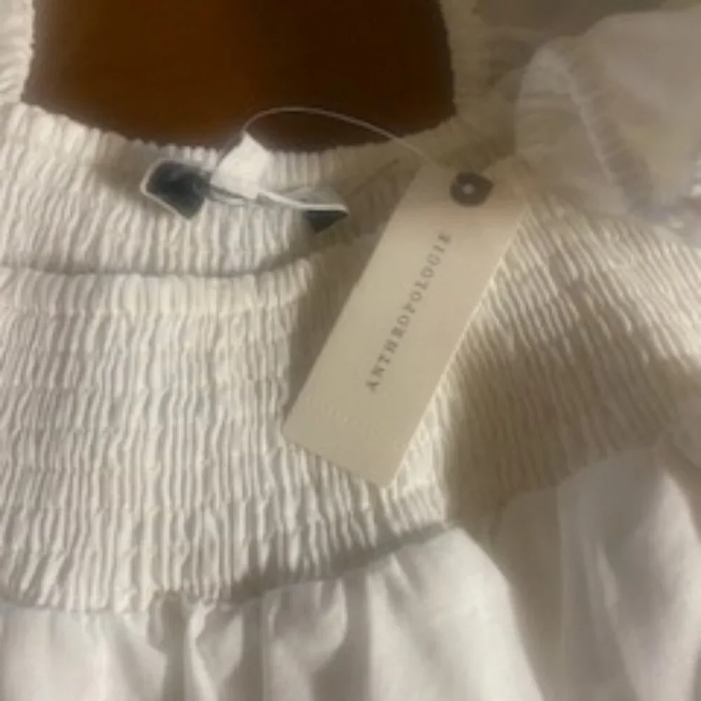 LINEN RUCHED SLEEVE TOP - Picture 5 of 8